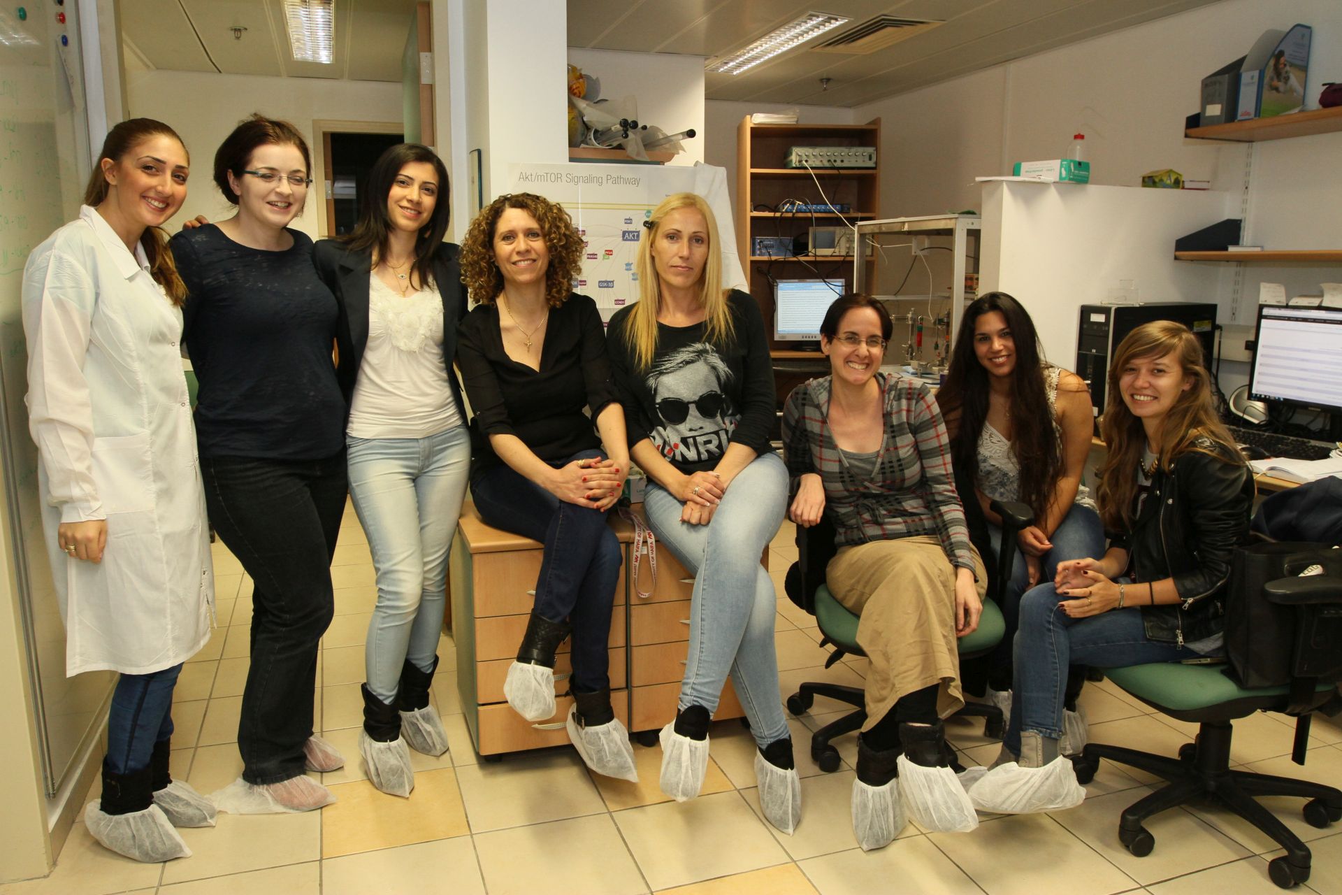 Prof. Mouna Maroun and her research team
