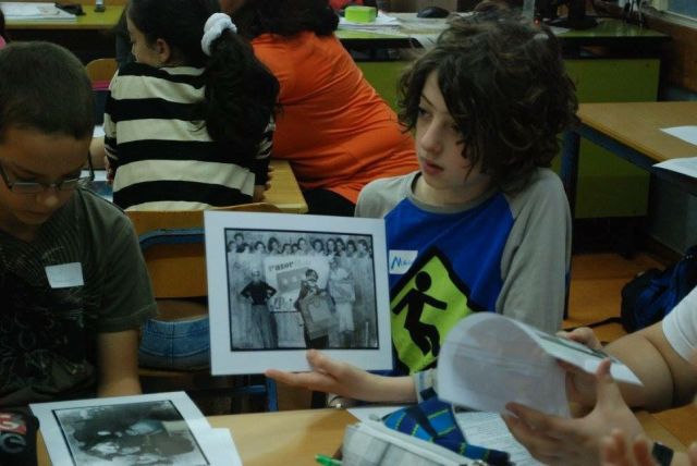 Elementary students participating in Holocaust lesson